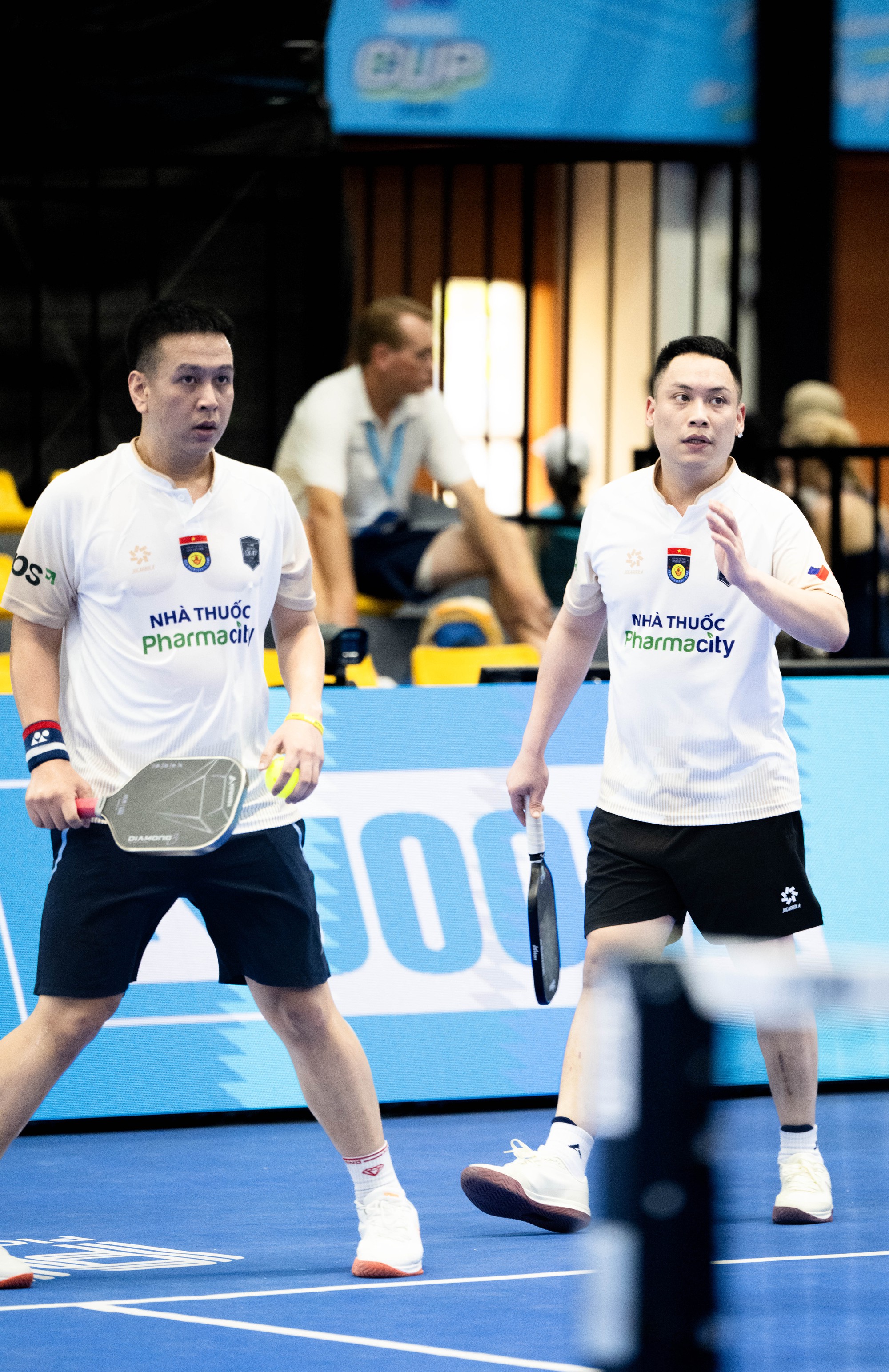 Ng&agrave;y đầu PPA Asia 1000 - MB Hanoi Cup: Kh&aacute;n đ&agrave;i vắng vẻ nhưng dưới s&acirc;n "ch&aacute;y" rực lửa với c&aacute;c tay vợt Việt- Ảnh 18.