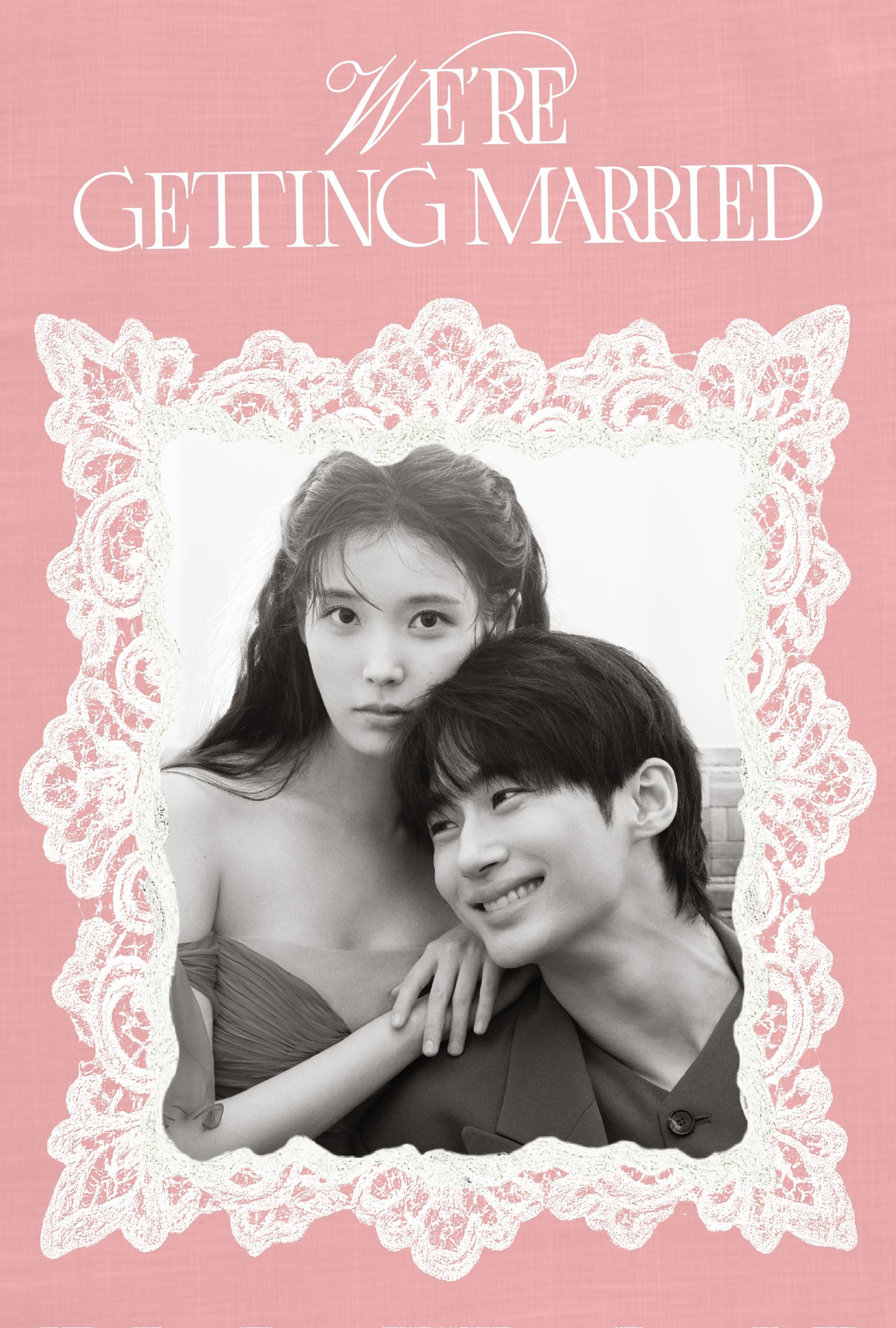 IU - Byeon Woo Seok kết h&ocirc;n, tung n&oacute;ng thiệp cưới đẹp ngỡ ng&agrave;ng?- Ảnh 1.