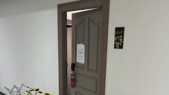 Ph&aacute;t hiện 1 cặp đ&ocirc;i tử vong tại ph&ograve;ng kh&aacute;ch sạn ở Th&aacute;i Lan trong tư thế kỳ qu&aacute;i- Ảnh 1.
