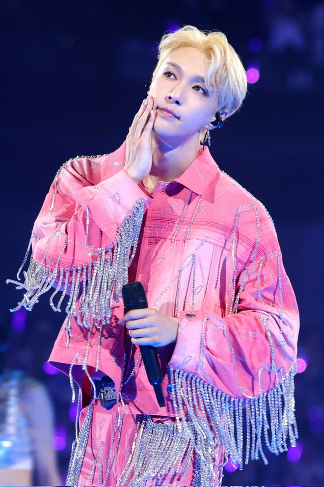 Nam ca sĩ bị Nh&agrave; h&aacute;t quốc gia &ldquo;cắt s&oacute;ng&rdquo;, vừa tổ chức concert 80 ngh&igrave;n người th&igrave; nay phong ấn sự nghiệp- Ảnh 4.