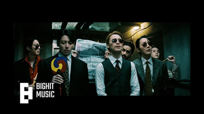 BTS &ldquo;bựa&rdquo; chưa từng thấy, nam thần đẹp nhất thế giới đang l&agrave;m g&igrave; thế n&agrave;y?- Ảnh 10.