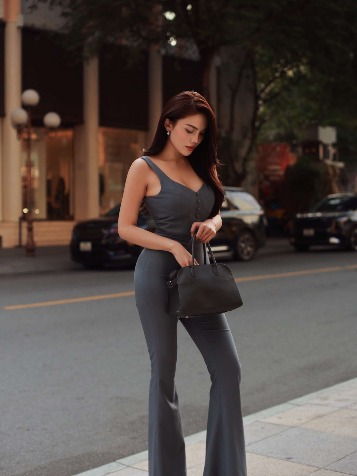 Bạn g&aacute;i Michael Trương g&acirc;y sốc với trang phục dự sự kiện như đang... nude!- Ảnh 10.