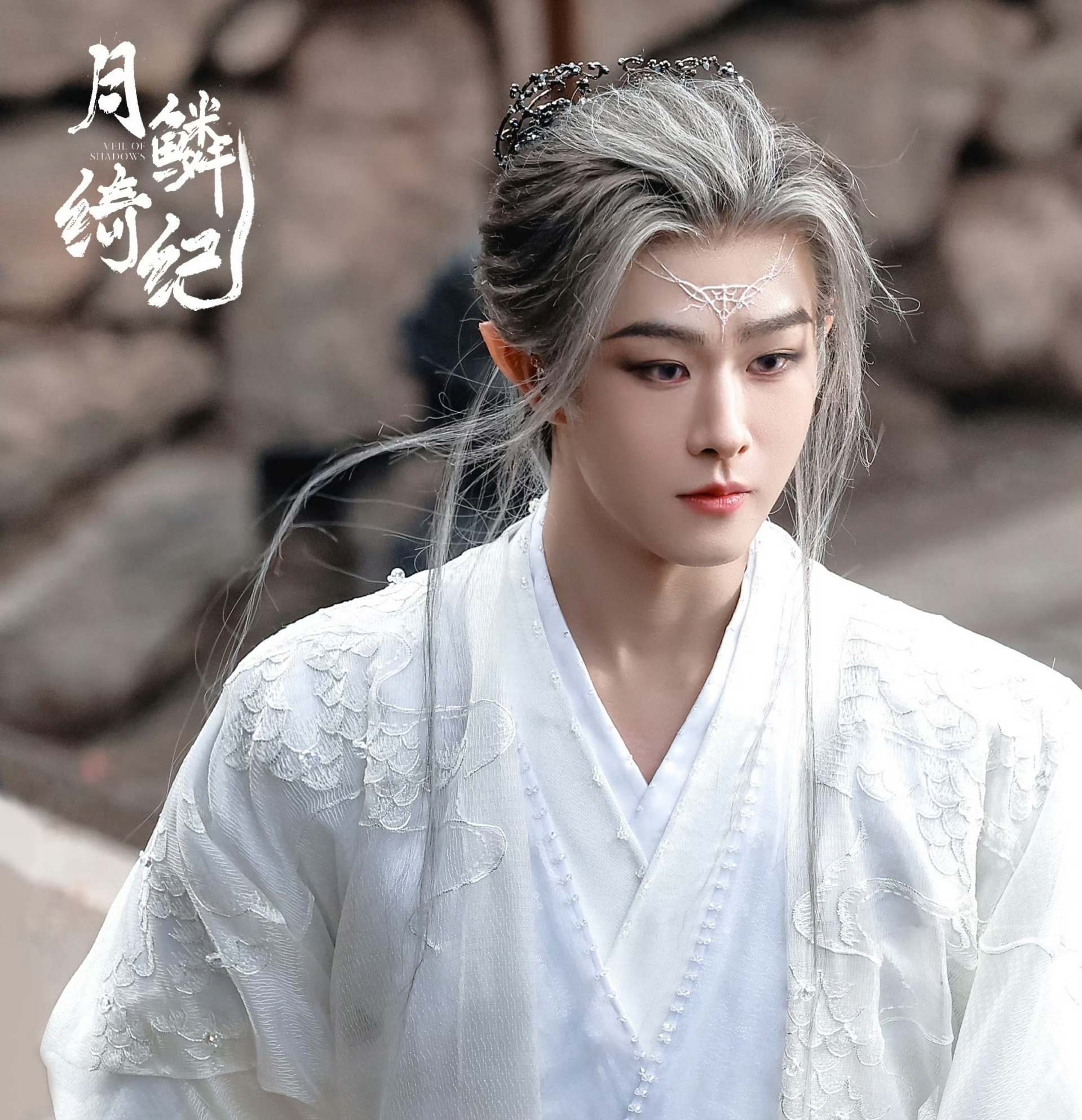 N&oacute;i về l&agrave;m m&agrave;u th&igrave; phim Trung Quốc n&agrave;y l&agrave; số 1: Nữ ch&iacute;nh chỉ giỏi khoe m&oacute;ng tay, mặt trắng bệch như c&agrave; 100 lớp filter- Ảnh 5.