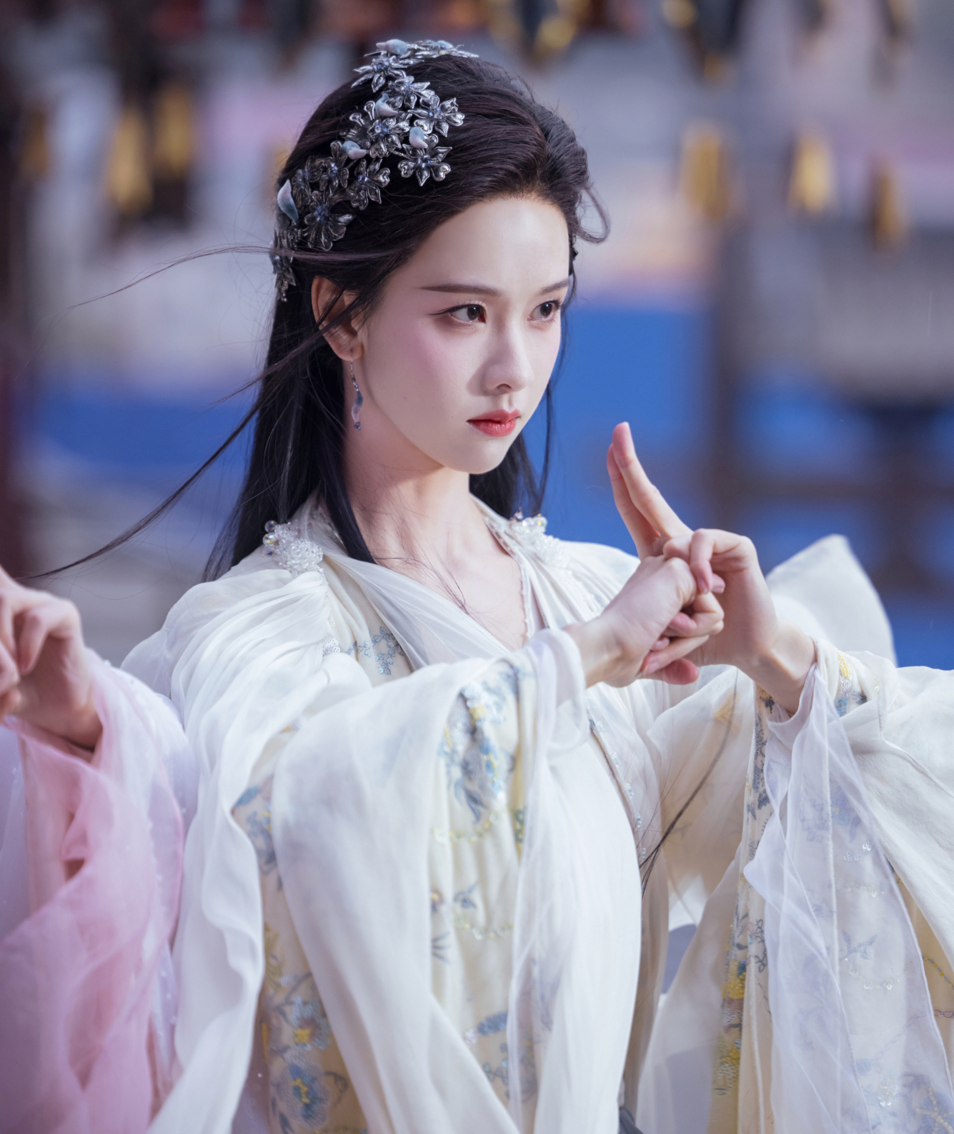 Ai l&agrave; đệ nhất mỹ nh&acirc;n cổ trang, hỏi cả triệu người cũng chỉ 1 đ&aacute;p &aacute;n: G&oacute;c n&agrave;o cũng đẹp si&ecirc;u ph&agrave;m tho&aacute;t tục- Ảnh 9.