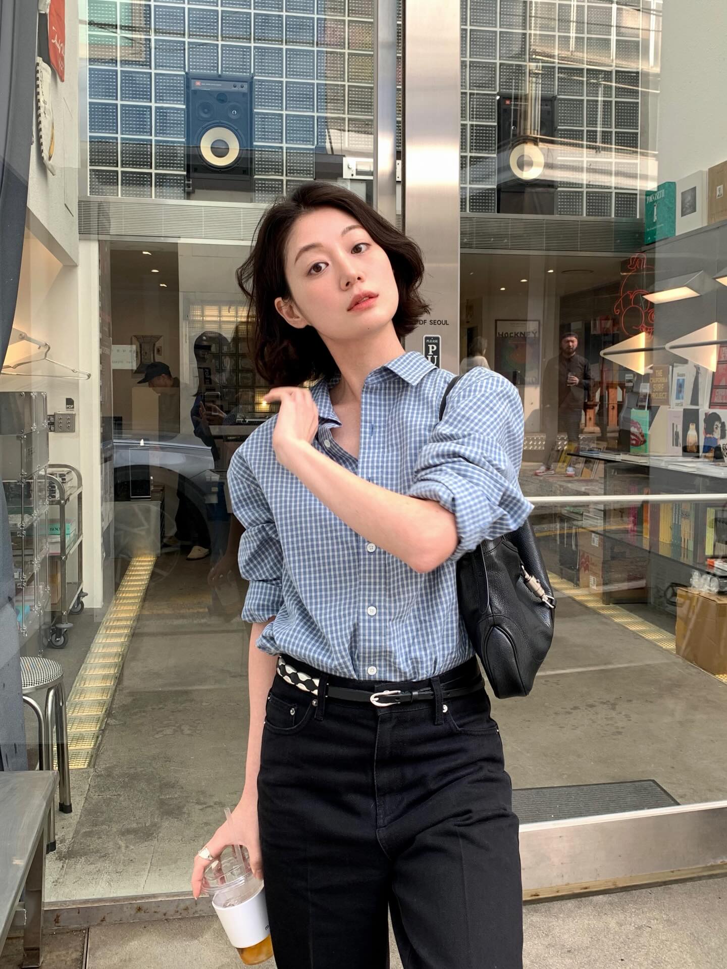 4 mẫu &aacute;o m&ugrave;a h&egrave; si&ecirc;u hack tuổi, c&ograve;n n&acirc;ng tầm vẻ sang xịn mịn- Ảnh 5.