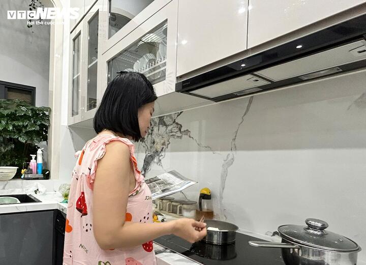 Vật gi&aacute; leo thang, người d&acirc;n 3 th&agrave;nh phố lớn xoay xở chi ti&ecirc;u thế n&agrave;o?- Ảnh 6.