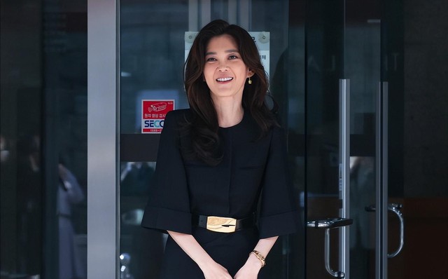 "Đại c&ocirc;ng ch&uacute;a" xứ H&agrave;n, định nghĩa lại sự xa xỉ: Chất lượng da thủ c&ocirc;ng v&agrave; đường cong tối giản "so&aacute;n ng&ocirc;i" những chiếc logo- Ảnh 2.