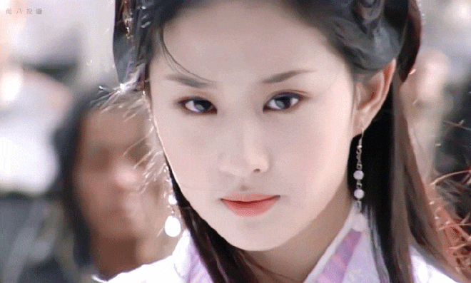 Tr&ecirc;n đời c&oacute; duy nhất 1 người cười hở lợi vẫn đẹp khủng khiếp, đẻ sớm 1.000 năm th&igrave; giai nh&acirc;n thời cổ đều phải l&agrave;m nền- Ảnh 2.