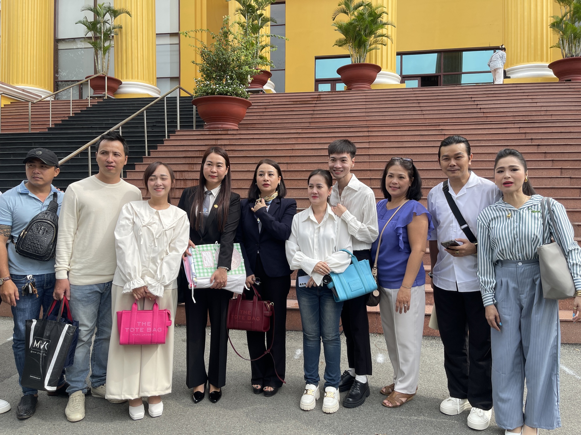 Vụ tranh chấp t&agrave;i sản của cố NSƯT Vũ Linh: Ph&aacute;n quyết c&oacute; đảo chiều?- Ảnh 1.