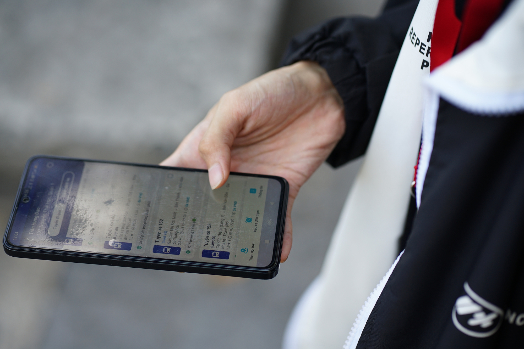 Đón "sóng" miễn phí xe bus tại TP.HCM: Bỏ túi cách tra cứu "thần tốc" để không còn phơi nắng đứng chờ- Ảnh 4. Đón "sóng" miễn phí xe bus tại TP.HCM: Bỏ túi cách tra cứu "thần tốc" để không còn phơi nắng đứng chờ- Ảnh 4.