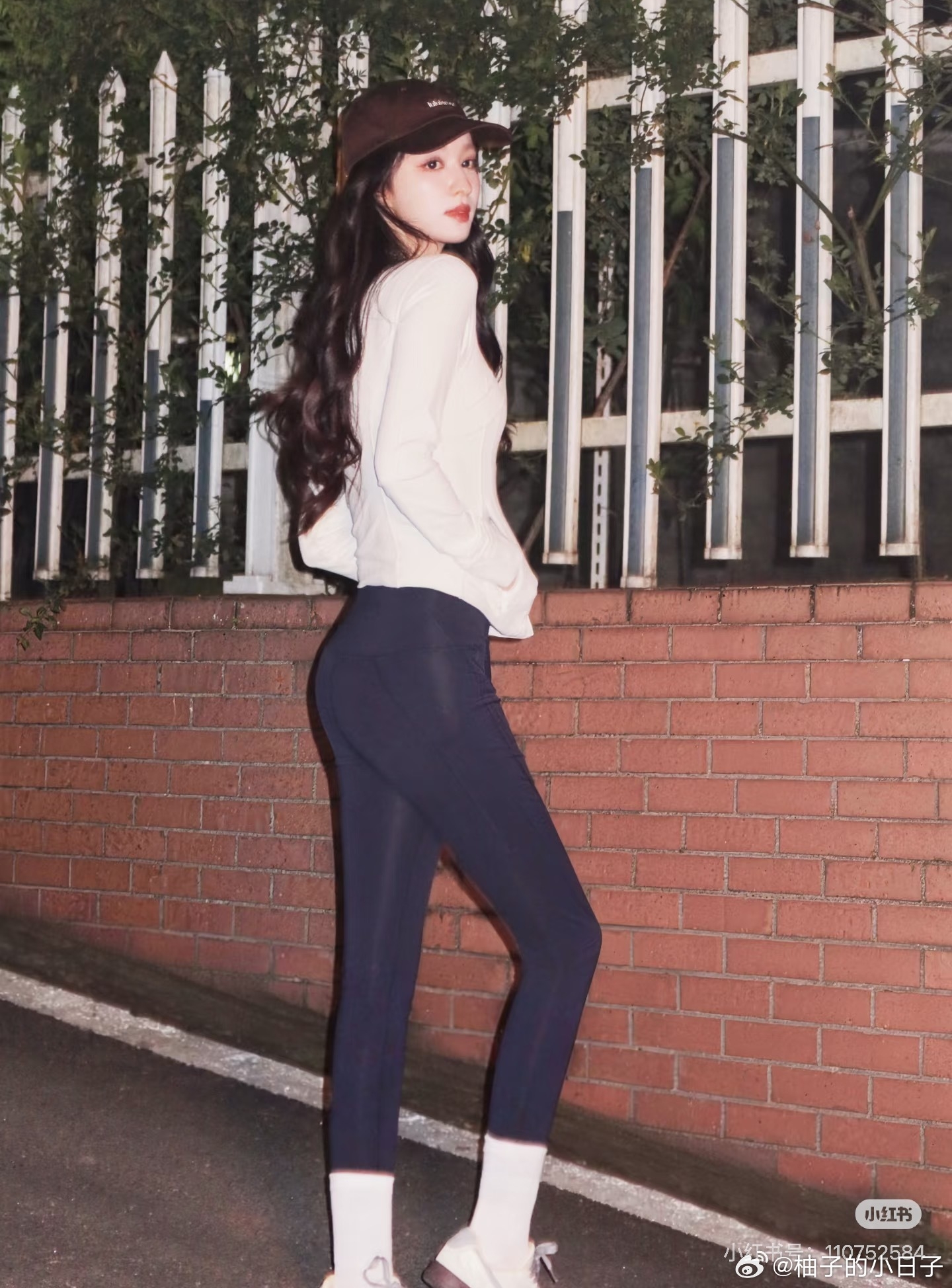 Bức ảnh đẹp ph&aacute;t sốc khiến Vương Sở Nhi&ecirc;n bị mắng "c&ocirc; ta cũng chẳng kh&aacute;c g&igrave; Trương Lăng H&aacute;ch"- Ảnh 5.