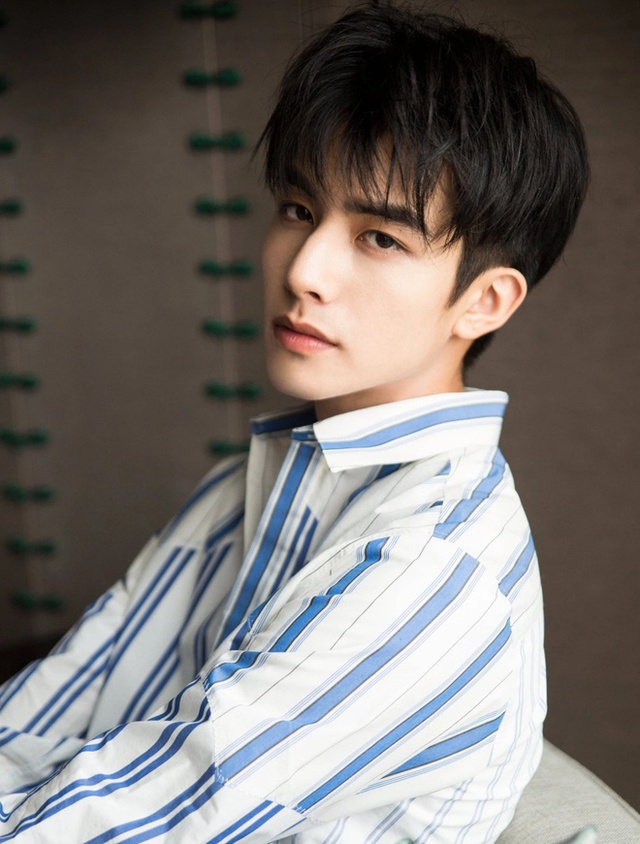 Từ bức ảnh Tống Uy Long chạy bộ l&uacute;c nửa đ&ecirc;m: Diện mạo đ&agrave;n &ocirc;ng l&agrave; di sản của những th&oacute;i quen- Ảnh 2.