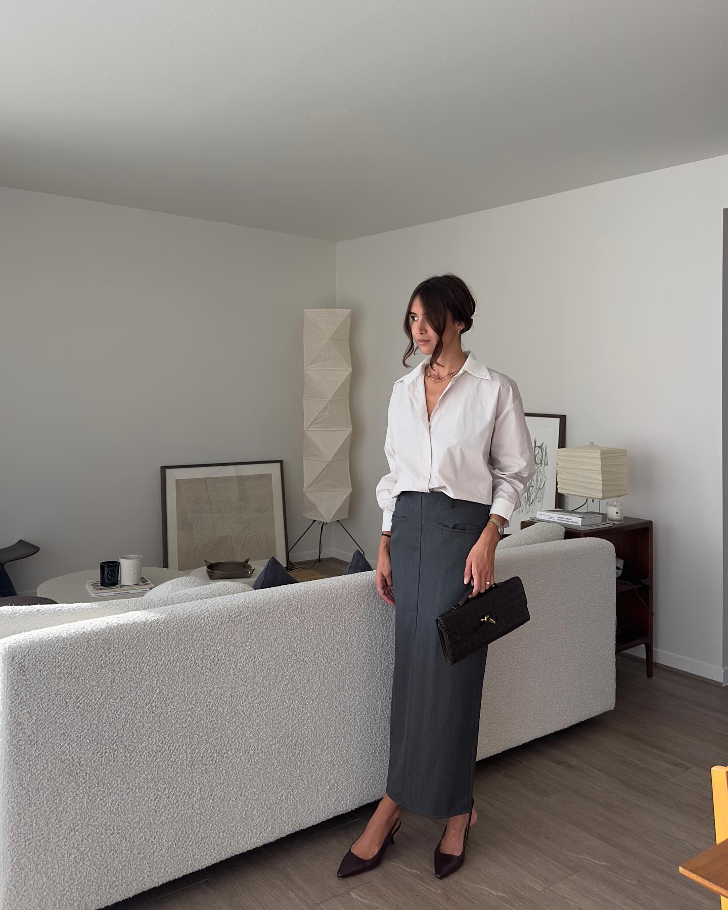 Mặc đồ c&ocirc;ng sở đẹp như phụ nữ Ph&aacute;p với 4 c&ocirc;ng thức- Ảnh 3.