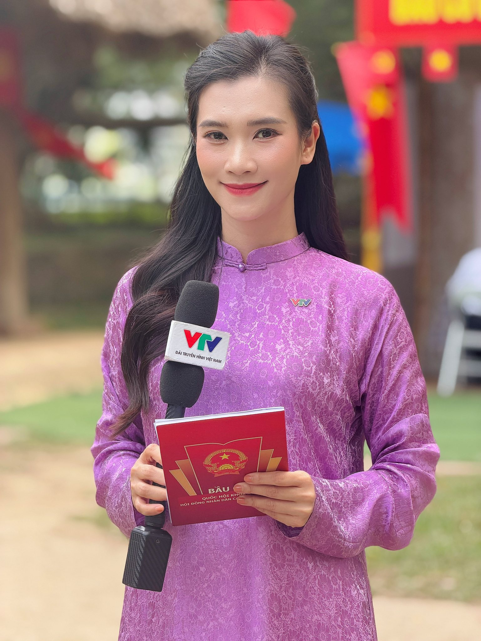 B&ecirc;n trong căn chung cư của nữ BTV Thời sự kh&ocirc;ng d&ugrave;ng t&ecirc;n thật khi l&ecirc;n s&oacute;ng, giấu k&iacute;n chồng - Ảnh 15.