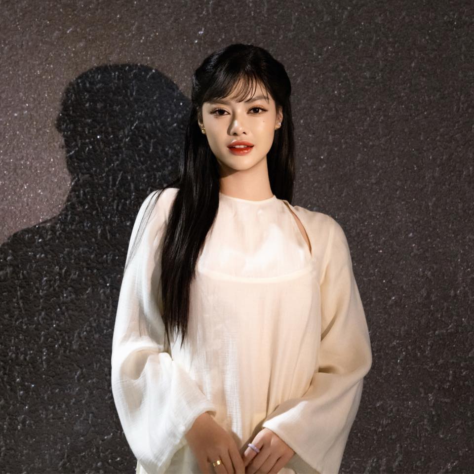 Lona Kiều Loan l&ecirc;n tiếng về bức ảnh b&eacute; trai nghi l&agrave; con đầu l&ograve;ng: "Trẻ con kh&ocirc;ng c&oacute; lỗi!"- Ảnh 2.