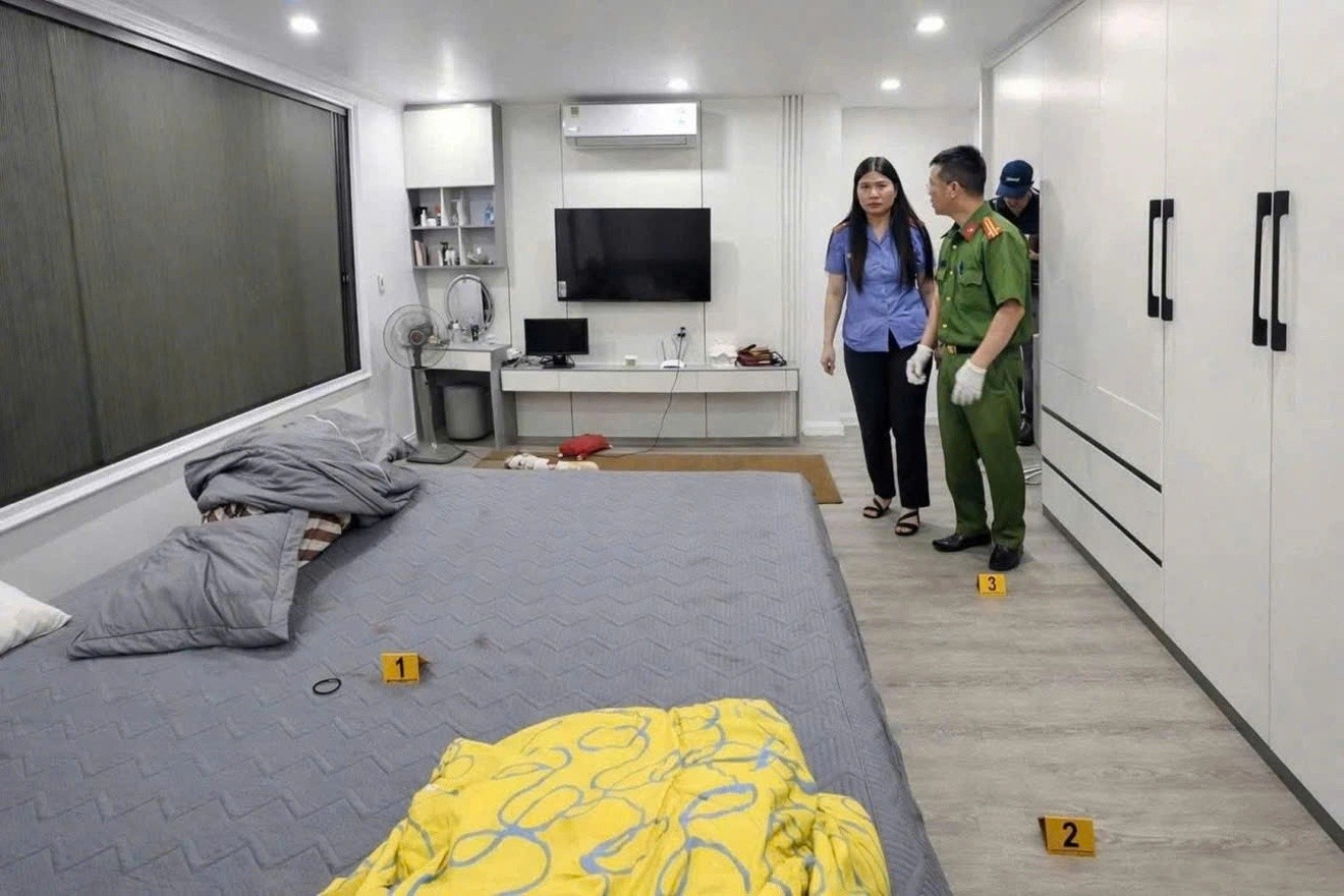 Bắt tạm giam c&aacute;n bộ x&atilde; Đinh Hữu Qu&yacute; đ&aacute;nh vợ tổn hại 95% sức khỏe- Ảnh 1.