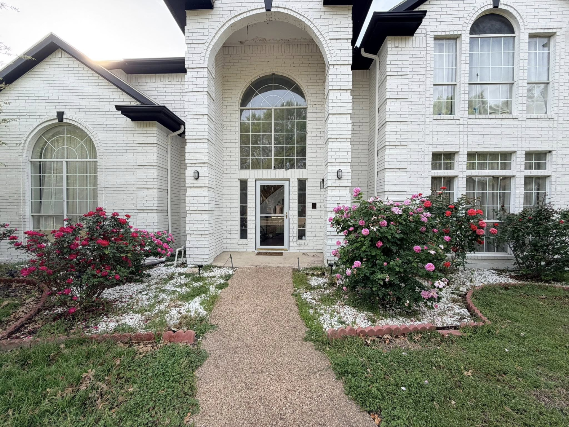 Đan Trường h&eacute; lộ biệt thự bề thế ở Mỹ, kể: "C&ocirc; h&agrave;ng x&oacute;m người T&acirc;y rất dễ thương"- Ảnh 3.