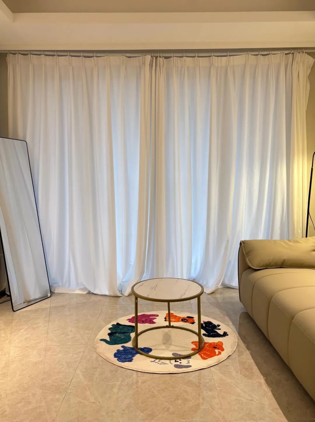 Tưởng hiện đại, ai ngờ phiền to&aacute;i: 8 sai lầm thiết kế nội thất nhiều người gặp phải- Ảnh 6.