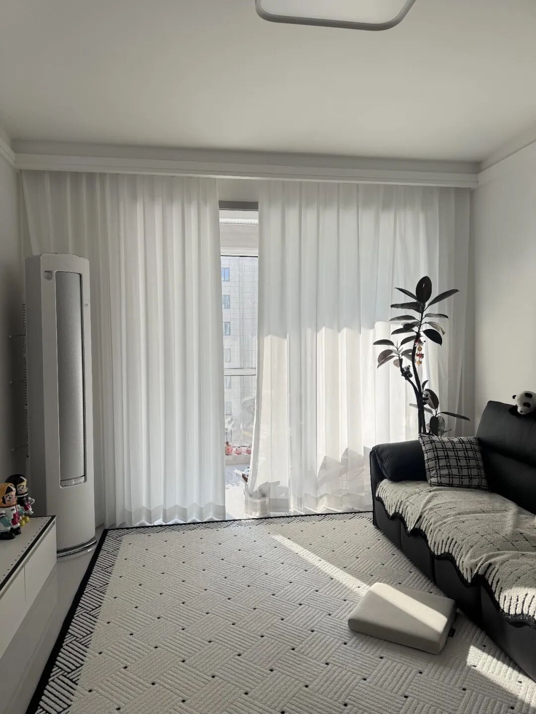 Tưởng hiện đại, ai ngờ phiền to&aacute;i: 8 sai lầm thiết kế nội thất nhiều người gặp phải- Ảnh 8.