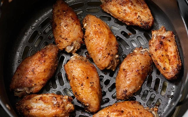 Trong nh&agrave; c&oacute; 7 thứ n&agrave;y, "ăn cắp tiền điện" c&ograve;n hơn cả điều h&ograve;a, bảo sao h&oacute;a đơn tăng m&atilde;i - Ảnh 1.