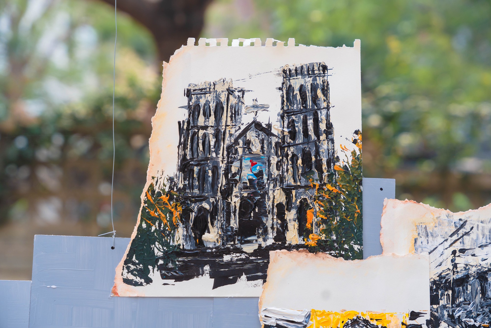 Triển l&atilde;m "C&acirc;u chuyện Th&aacute;ng Tư": Học sinh khiến người lớn bất ngờ khi "kể lại" cả một Việt Nam bằng g&oacute;c nh&igrave;n rất kh&aacute;c- Ảnh 10.