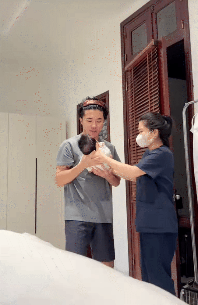 Từ ở cữ 60 triệu đến thu&ecirc; bảo mẫu 50 triệu/th&aacute;ng: &aacute;i nữ Xu&acirc;n Hinh g&acirc;y ch&uacute; &yacute; với c&aacute;ch nu&ocirc;i con "chịu chi"- Ảnh 8.