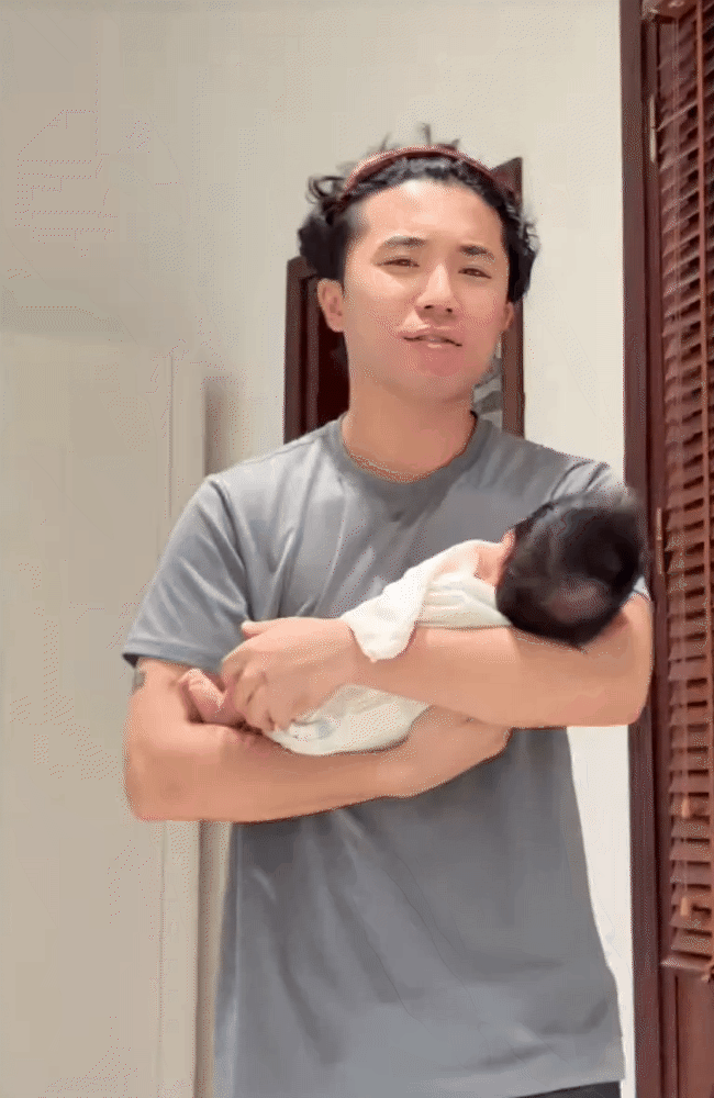 Từ ở cữ 60 triệu đến thu&ecirc; bảo mẫu 50 triệu/th&aacute;ng: &aacute;i nữ Xu&acirc;n Hinh g&acirc;y ch&uacute; &yacute; với c&aacute;ch nu&ocirc;i con "chịu chi"- Ảnh 9.