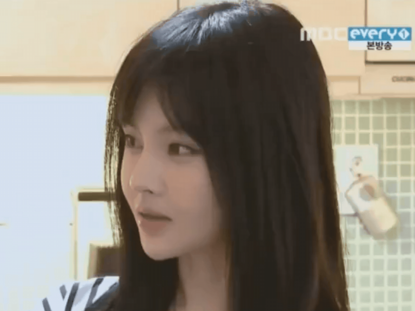 Kh&oacute; m&agrave; tin được mỹ nh&acirc;n n&agrave;y đ&atilde; 40 tuổi: Nhan sắc 20 năm kh&ocirc;ng hề l&atilde;o ho&aacute;, t&agrave;i năng tỷ lệ nghịch với chiều cao- Ảnh 2.