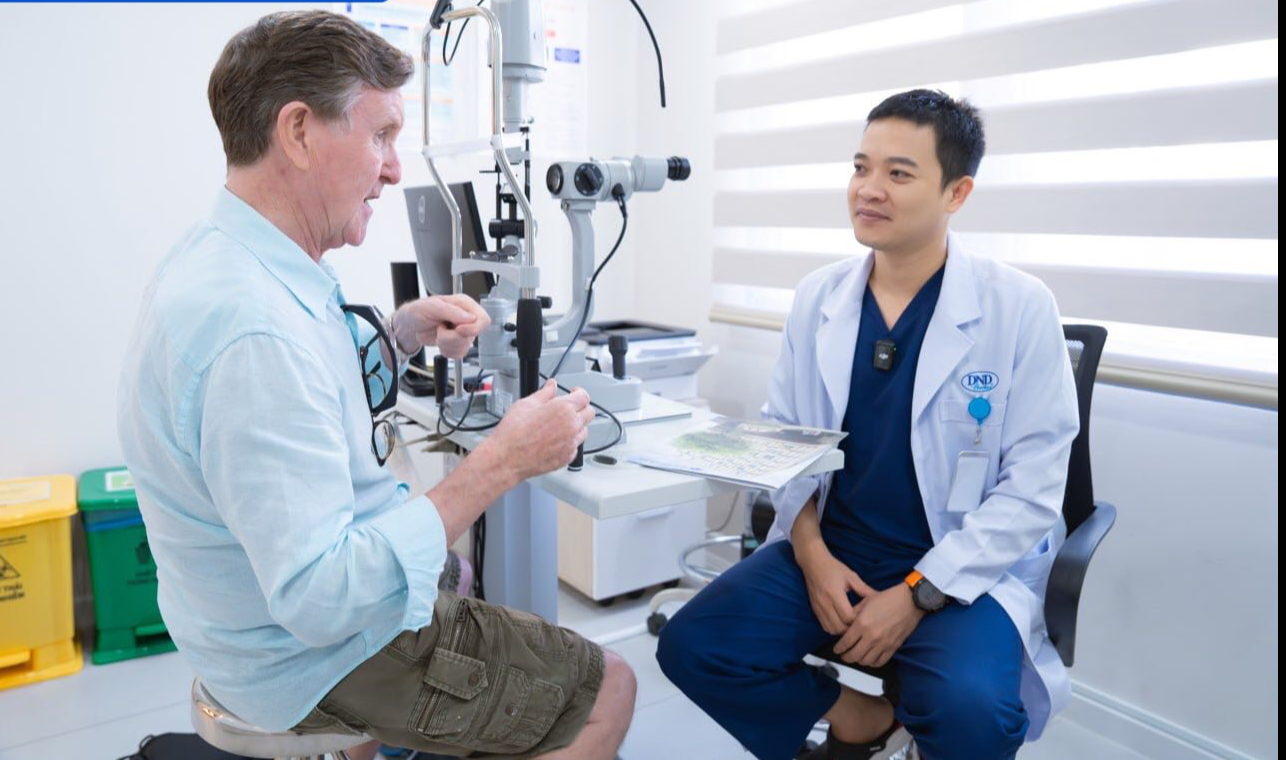 L&yacute; giải về tiền kh&aacute;m bệnh 45.000 đồng g&acirc;y sốc của nữ du kh&aacute;ch Mỹ - Ảnh 2.