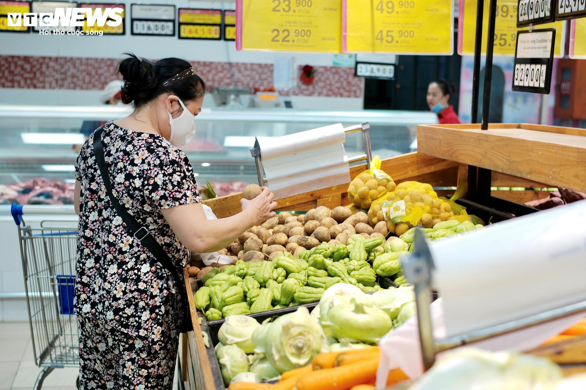 H&agrave; Nội đắt đỏ: B&agrave;i to&aacute;n chi ph&iacute; sống v&agrave; &lsquo;bẫy đ&ocirc; thị&rsquo; với người thu nhập thấp- Ảnh 4.