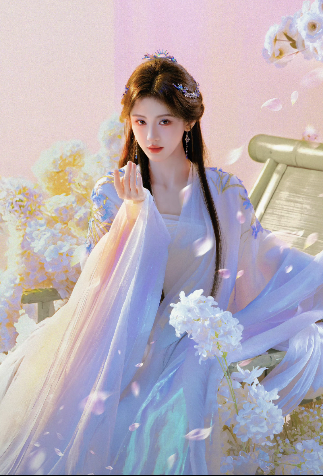 Có bao nhiêu vai tiên tử cứ đưa mỹ nhân này đóng là chuẩn nhất: Đây mới gọi là đẹp không vướng bụi trần- Ảnh 1. Có bao nhiêu vai tiên tử cứ đưa mỹ nhân này đóng là chuẩn nhất: Đây mới gọi là đẹp không vướng bụi trần- Ảnh 1.