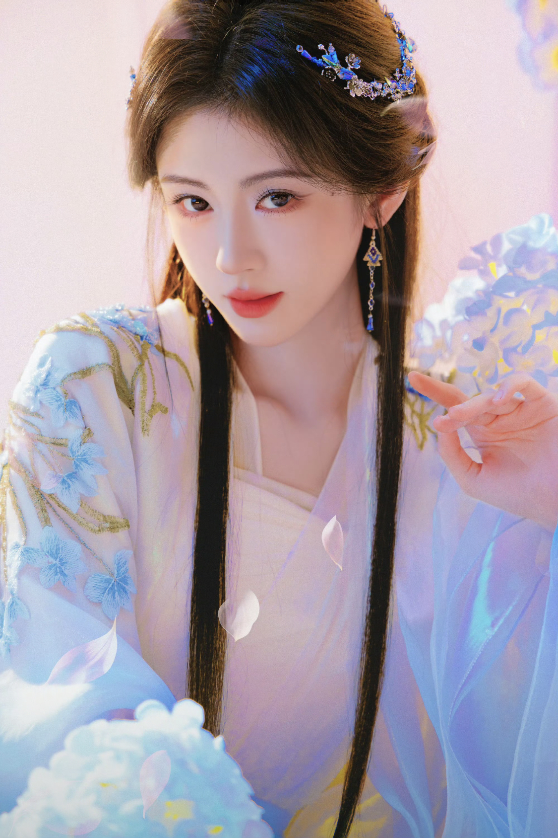 Có bao nhiêu vai tiên tử cứ đưa mỹ nhân này đóng là chuẩn nhất: Đây mới gọi là đẹp không vướng bụi trần- Ảnh 6. Có bao nhiêu vai tiên tử cứ đưa mỹ nhân này đóng là chuẩn nhất: Đây mới gọi là đẹp không vướng bụi trần- Ảnh 6.