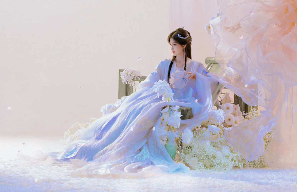 Có bao nhiêu vai tiên tử cứ đưa mỹ nhân này đóng là chuẩn nhất: Đây mới gọi là đẹp không vướng bụi trần- Ảnh 9. Có bao nhiêu vai tiên tử cứ đưa mỹ nhân này đóng là chuẩn nhất: Đây mới gọi là đẹp không vướng bụi trần- Ảnh 9.