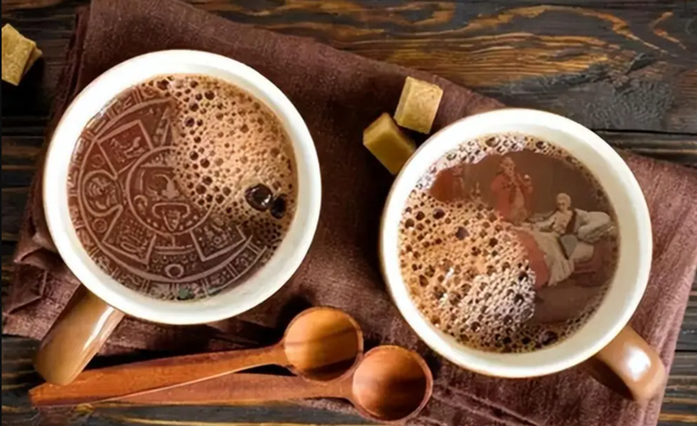 Khang Hy lần đầu d&ugrave;ng s&ocirc;c&ocirc;la v&agrave; đọc hướng dẫn hơn 900 chữ rồi n&oacute;i 3 từ khiến quần thần run sợ giữa triều- Ảnh 3.