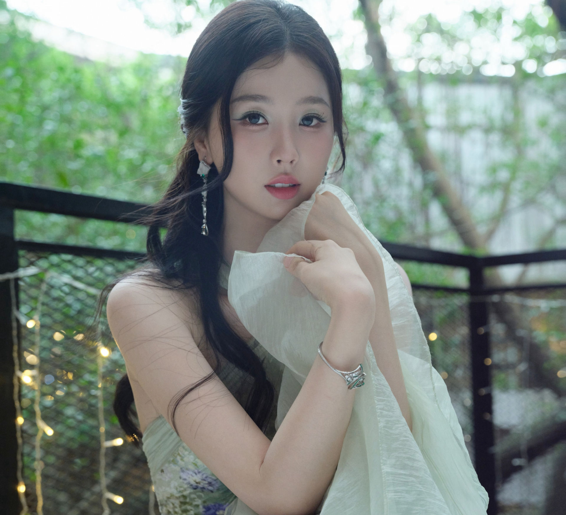 Hết cứu mỹ nh&acirc;n bị cả showbiz đ&acirc;m sau lưng- Ảnh 1.