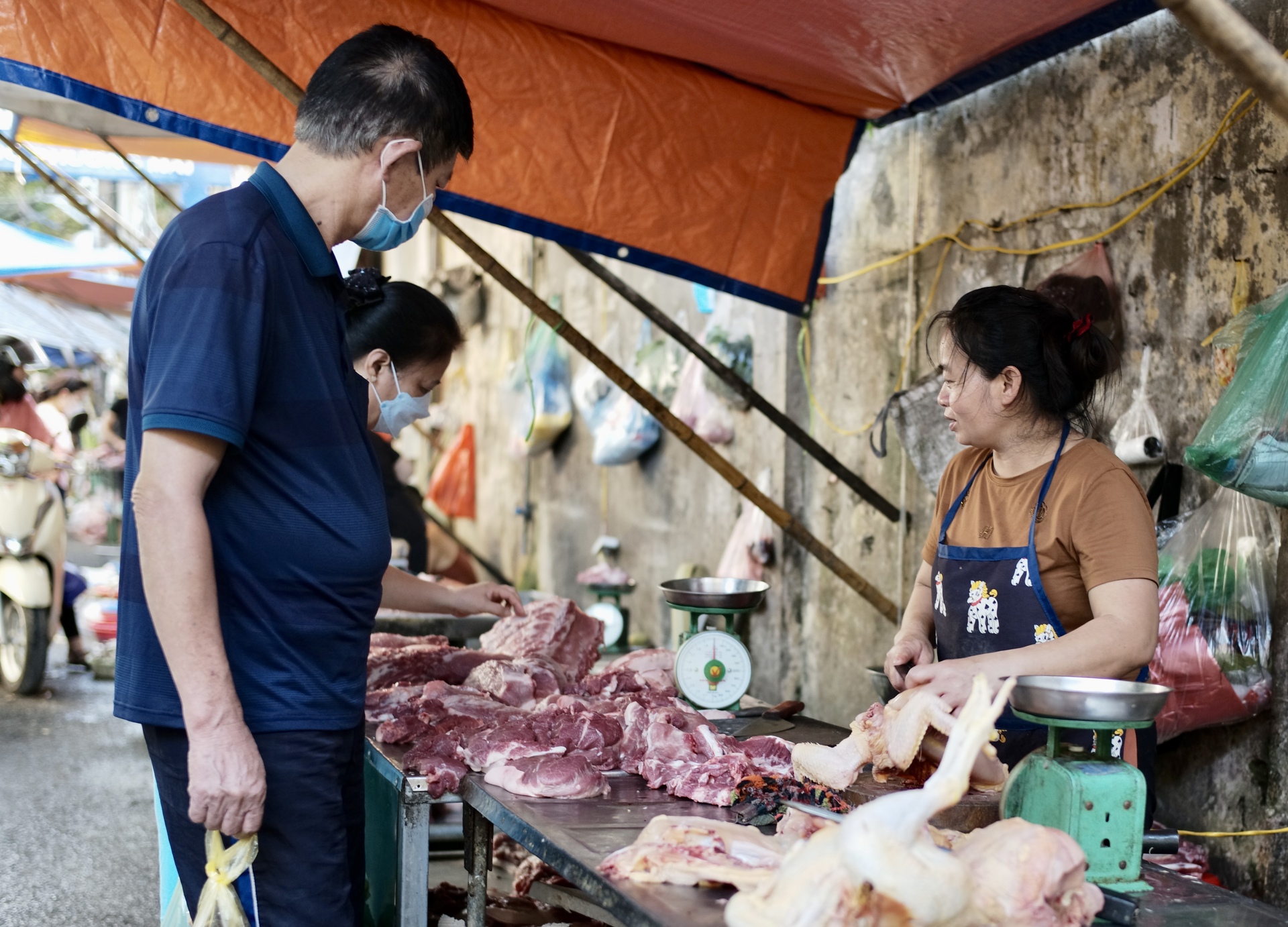 H&agrave; Nội đắt đỏ: B&agrave;i to&aacute;n chi ph&iacute; sống v&agrave; &lsquo;bẫy đ&ocirc; thị&rsquo; với người thu nhập thấp- Ảnh 7.
