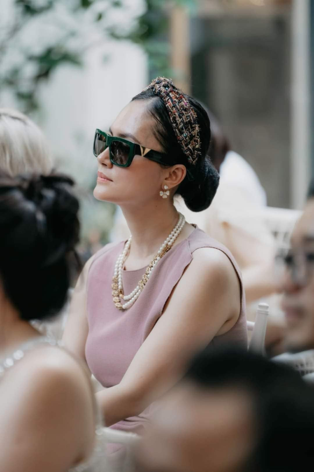 Việt Nam c&oacute; 1 mỹ nh&acirc;n đẹp như Ho&agrave;ng hậu bước ra từ lịch sử, cứ xuất hiện l&agrave; thế gian chỉ c&ograve;n lại nhan sắc- Ảnh 6.