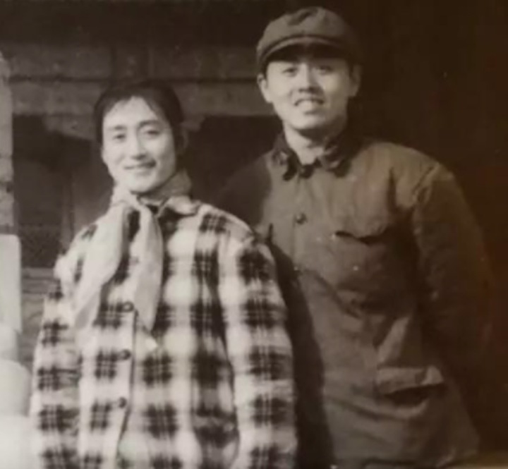 H&ocirc;n nh&acirc;n "Trư B&aacute;t Giới": N&ecirc;n duy&ecirc;n nhờ mai mối, sống vi&ecirc;n m&atilde;n gần 6 thập kỷ- Ảnh 1.