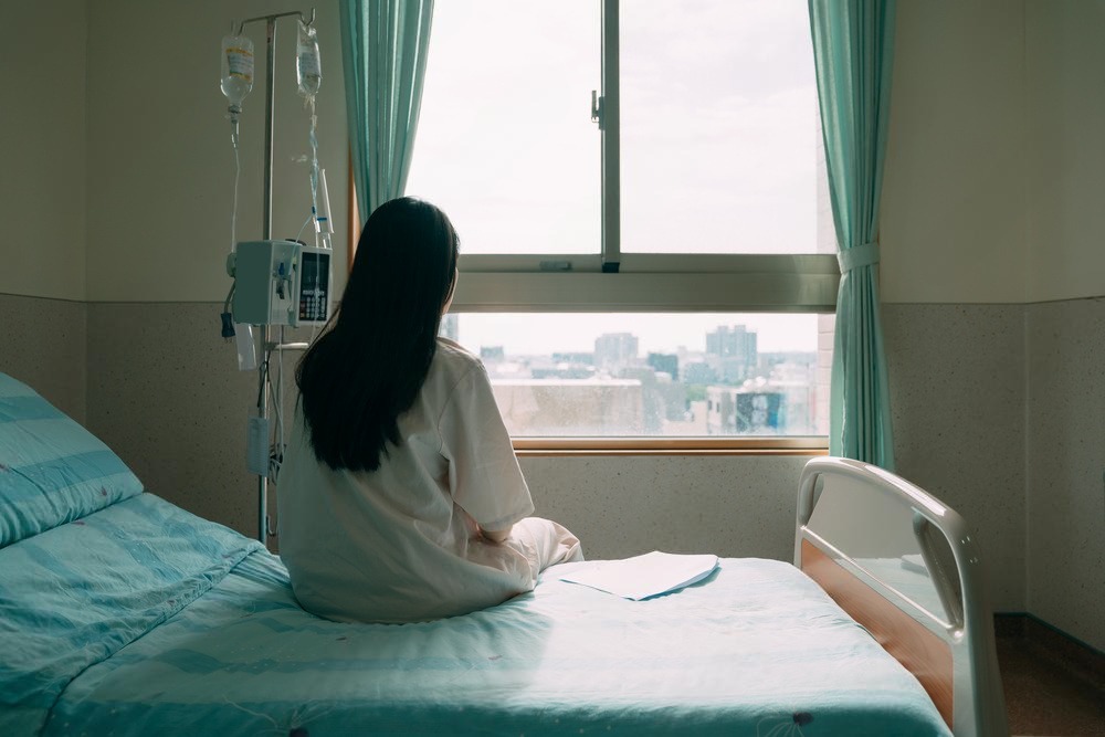 C&ocirc; g&aacute;i 23 tuổi đ&atilde; mắc ung thư giai đoạn cuối, b&aacute;c sĩ cảnh b&aacute;o: L&agrave;m 4 việc n&agrave;y chẳng kh&aacute;c n&agrave;o &ldquo;b&agrave;o m&ograve;n&rdquo; cơ thể mỗi ng&agrave;y- Ảnh 1.