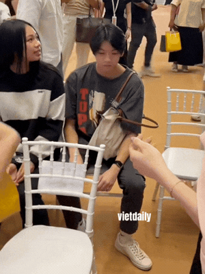 Subeo ẵm lu&ocirc;n 10 điểm v&igrave; 1 h&agrave;nh động khi xuất hiện c&ugrave;ng bạn g&aacute;i- Ảnh 2.