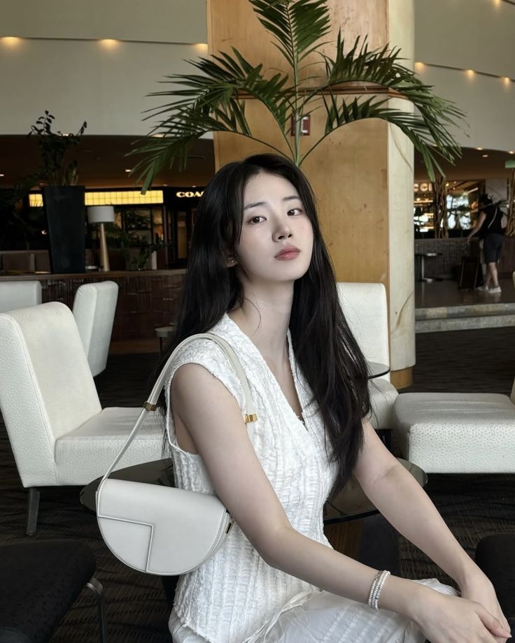 Nợ tiêu dùng 150 triệu vì tin "có nợ mới có động lực kiếm tiền”: Tôi phải trả giá đắt!- Ảnh 1. Nợ tiêu dùng 150 triệu vì tin "có nợ mới có động lực kiếm tiền”: Tôi phải trả giá đắt!- Ảnh 1.