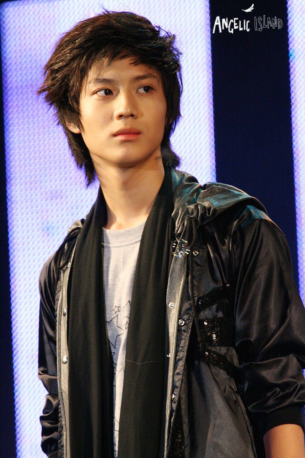 &ldquo;Vũ thần Kpop&rdquo; l&agrave;m n&ecirc;n lịch sử thế giới, h&aacute;t live - nhảy đỉnh - visual xịn khiến h&agrave;ng chục ngh&igrave;n kh&aacute;n giả xin &ldquo;in tư&rdquo; gấp - Ảnh 5.