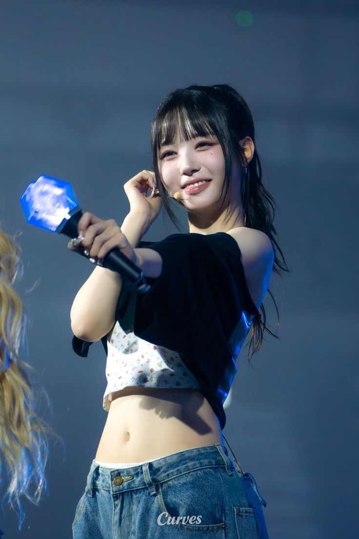 Nữ ca sĩ 2k7 g&acirc;y ch&uacute; &yacute; v&igrave; giảm c&acirc;n: Từ idol ngọt ng&agrave;o, giờ gầy g&ograve; như &ldquo;x&aacute;c sống&rdquo;- Ảnh 4.