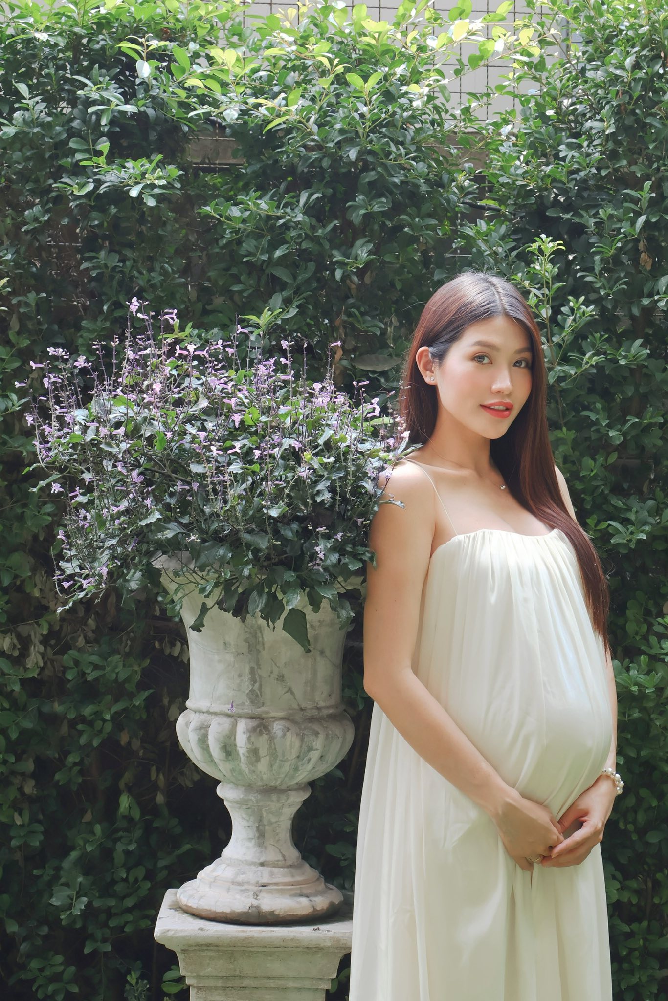 &Aacute; hậu Chế Nguyễn Quỳnh Ch&acirc;u vừa sinh con 3 ng&agrave;y đ&atilde; đi sự kiện?- Ảnh 5.