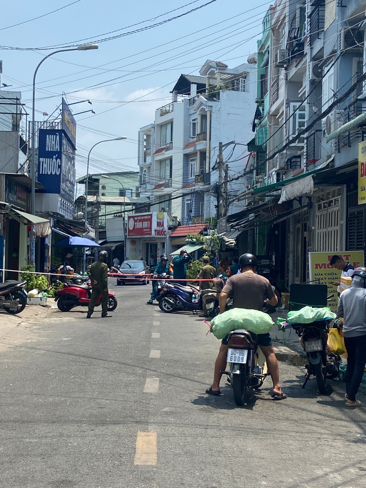 Lời kể từ hiện trường vụ ch&aacute;y nh&agrave; trọ ở TP.HCM: 2 nạn nh&acirc;n tử vong mới chuyển đến 2 ng&agrave;y- Ảnh 8.