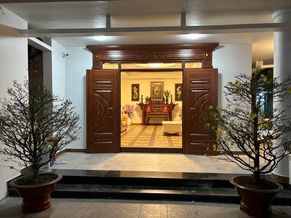 Nữ diễn vi&ecirc;n từng nhận c&aacute;t-x&ecirc; 30 c&acirc;y v&agrave;ng, tuổi 54 sống chill trong biệt thự 3.000m&sup2; ở B&igrave;nh Dương- Ảnh 7.