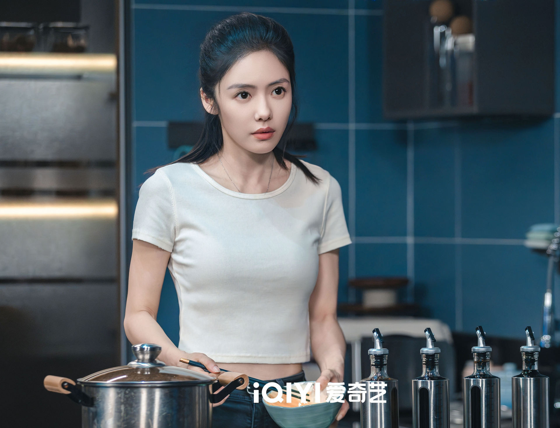 Xuất hiện cảnh h&ocirc;n đẹp nhất phim Trung Quốc: Cặp ch&iacute;nh đẹp như thơ nhưng netizen vẫn đi&ecirc;n tiết v&igrave; 1 l&yacute; do- Ảnh 6.