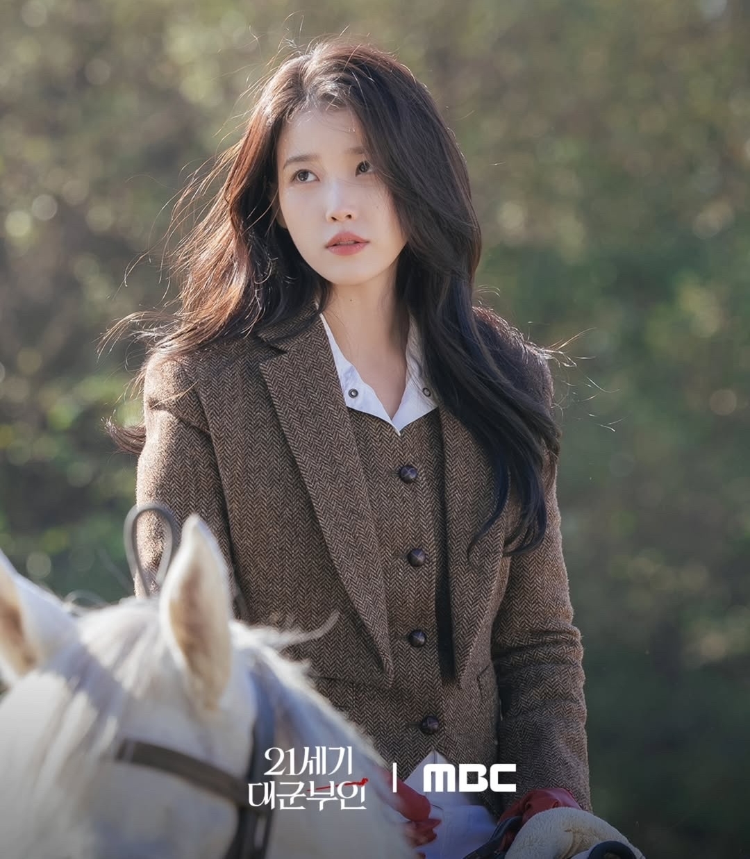 Tiểu thư t&agrave;i phiệt đẹp nhất H&agrave;n Quốc hiện tại: Người đẹp mặc g&igrave; cũng sang, 18 năm trẻ m&atilde;i kh&ocirc;ng gi&agrave;- Ảnh 8.