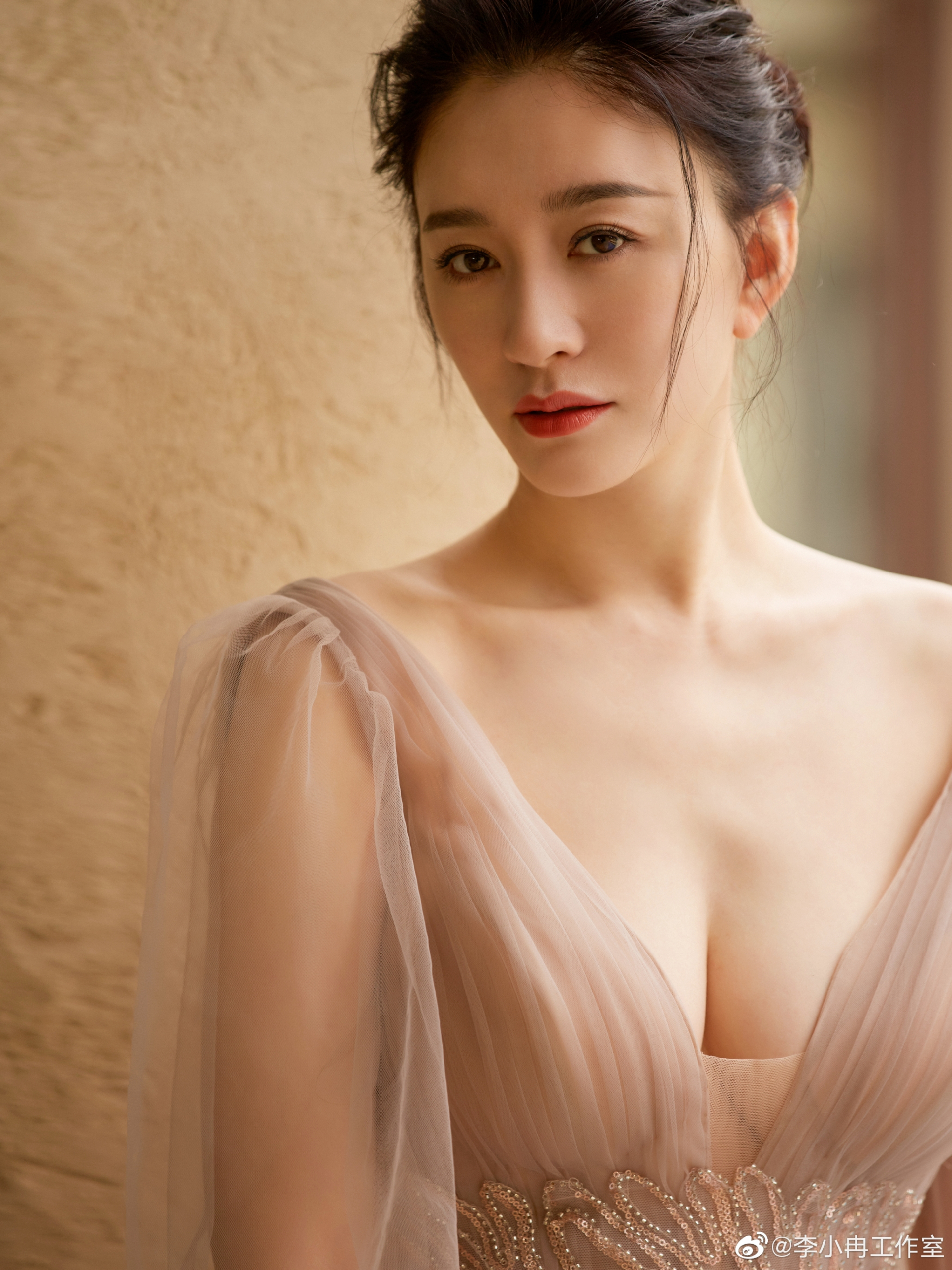 Người khiến Trang Ph&aacute;p chịu uất ức ở Tỷ Tỷ 2026: Nữ thần mặt mộc c&oacute; v&ograve;ng 1 đẹp nhất Cbiz, &iacute;ch kỷ xấu t&iacute;nh kh&ocirc;ng ai bằng- Ảnh 8.