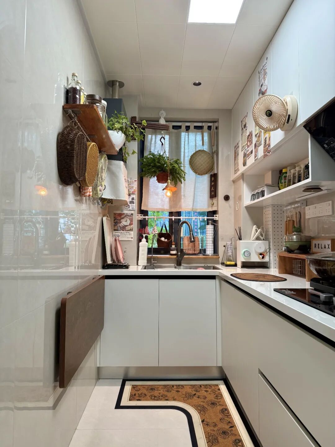 C&oacute; một kiểu hạnh ph&uacute;c rất &ldquo;đời thường&rdquo;: 8 chi tiết thiết kế nhỏ gi&uacute;p ng&ocirc;i nh&agrave; sống c&agrave;ng l&acirc;u c&agrave;ng thấy dễ chịu- Ảnh 2.